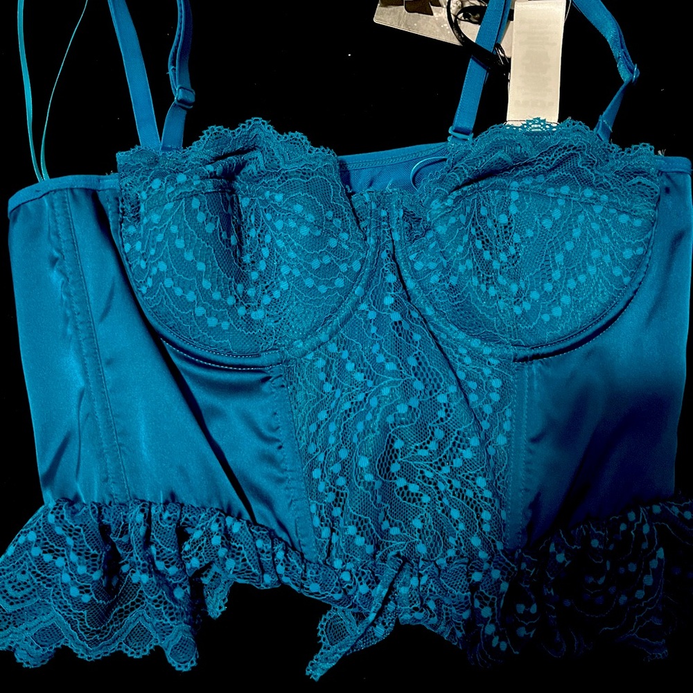 Blue top